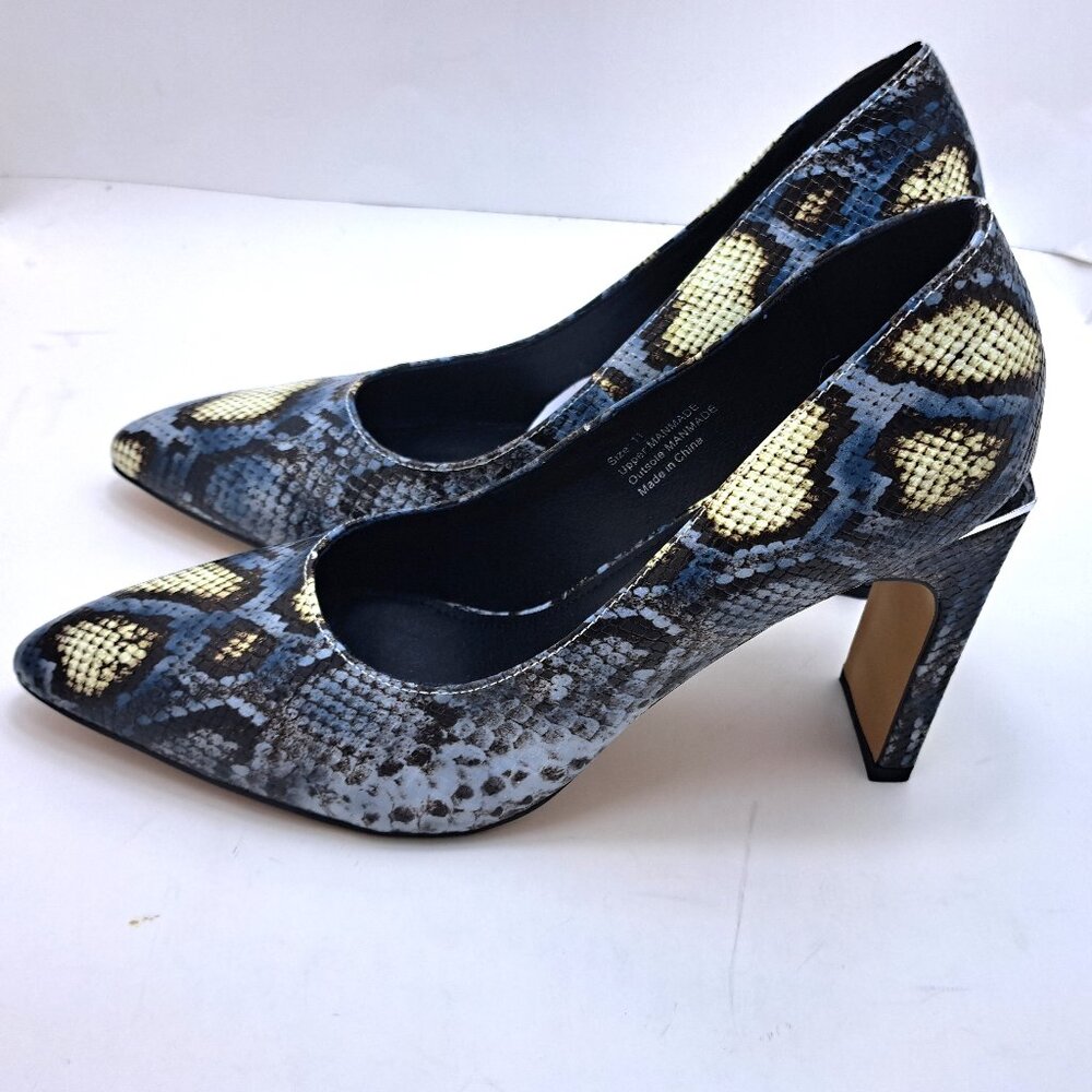 Gabrielle Union Metal Rand Heel Blue Shoes  -  Size 11